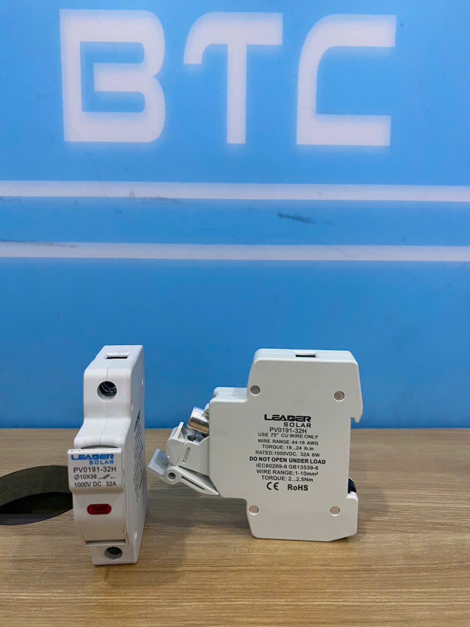 Đế Cầu Chì Solar Leader - PV0191